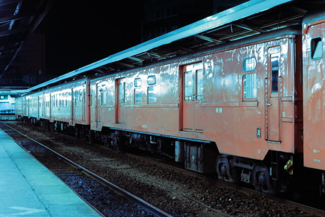 昭和の鉄道297 夜の高松駅にて