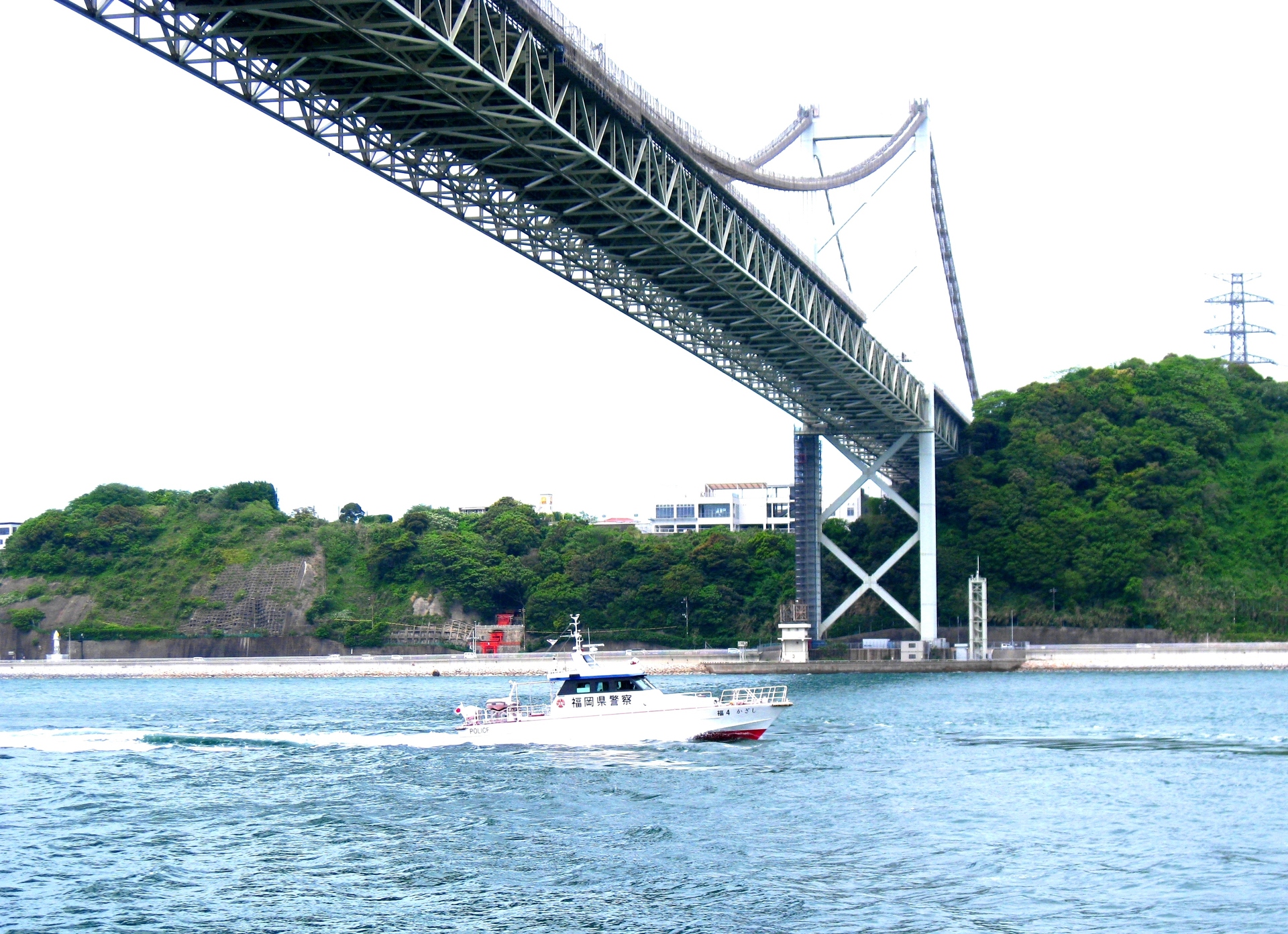 船舶 関門海峡通過中 福岡県警 かざし 壁紙19x1392 壁紙館