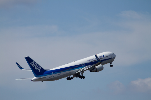 B767JA620A