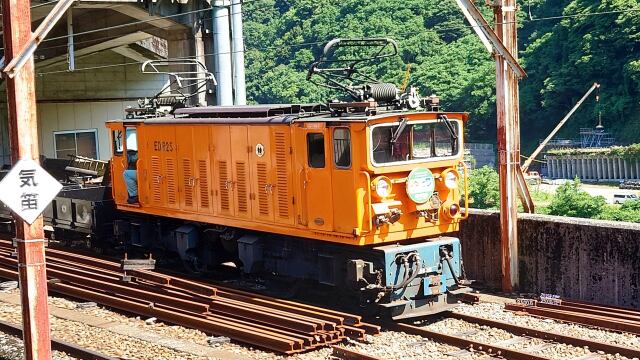 黒部峡谷鉄道トロッコ電車