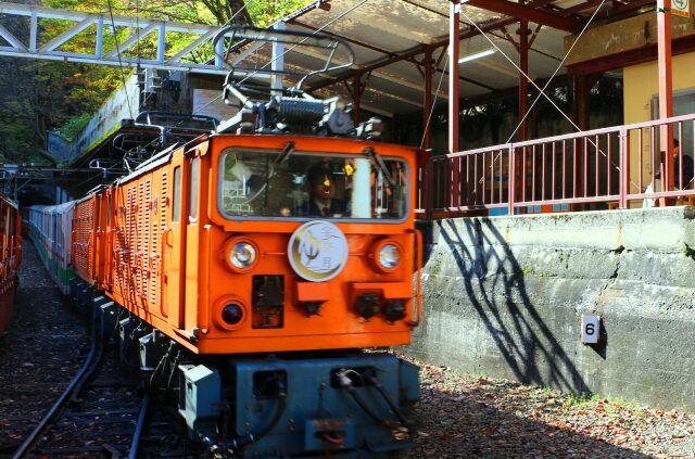 黒部トロッコ電車