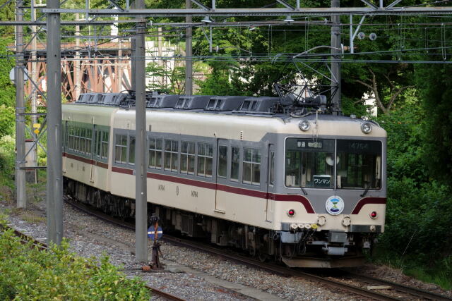 富山行き電車