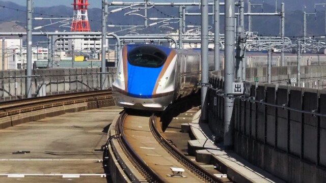 北陸新幹線かがやき号