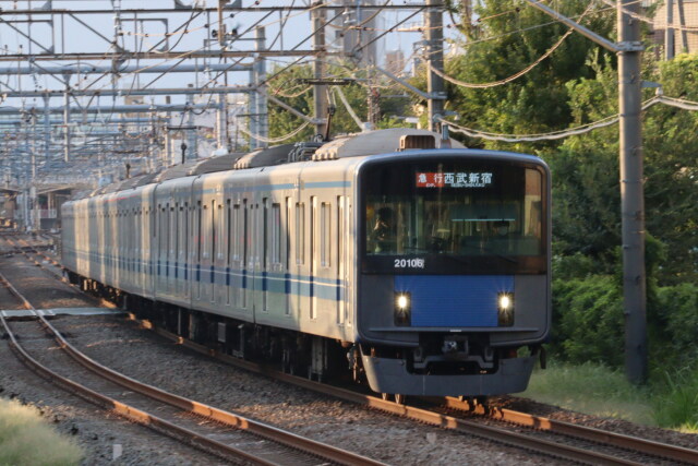 20000系