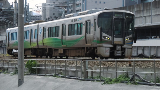 あいの風とやま鉄道