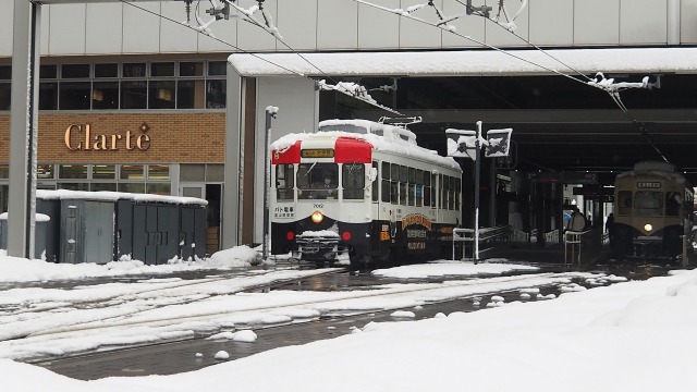 冬の富山市電